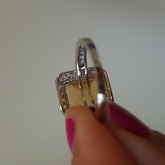 Cocktail Ring - Picture 4 of 5